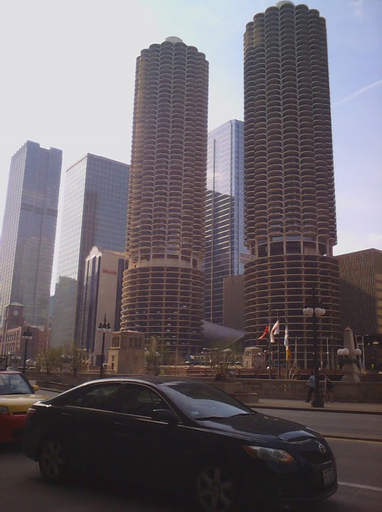 Chicago corn cob building