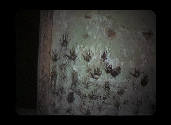 The-Blair-Witch-Project-handprints